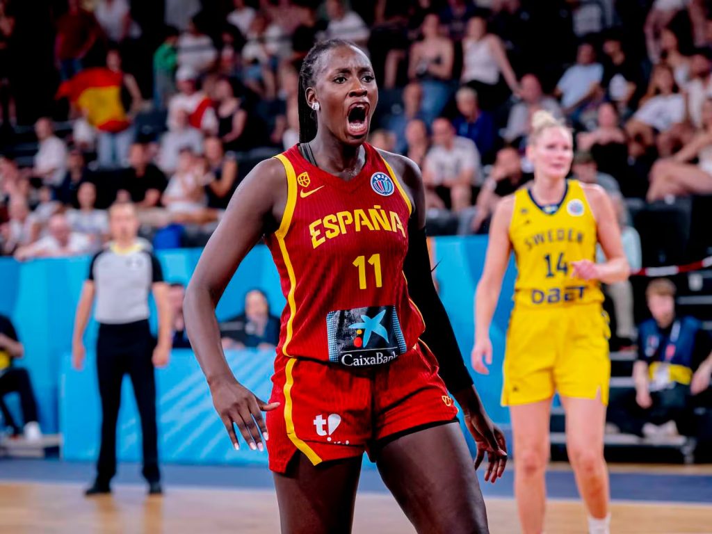 Awa Fam con la selección española